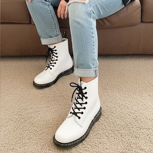 Dr Martens 1460 NEW